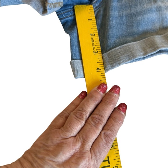 Isabel Maternity Light Blue Under Belly Midi Denim Shorts, Expandable Side Sz 4 - Picture 8 of 8